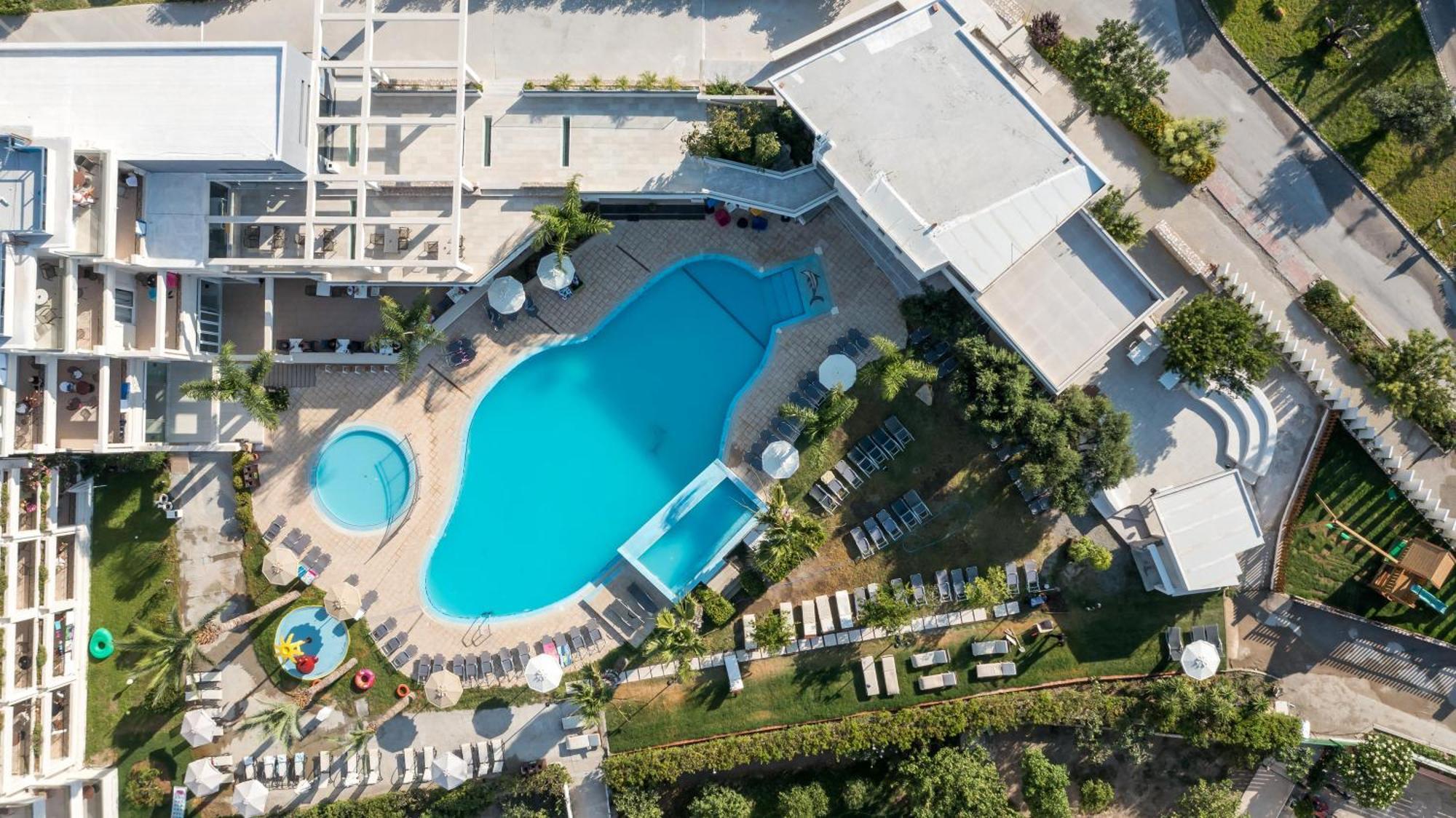 Olympia Sun Hotel فاليراكي المظهر الخارجي الصورة