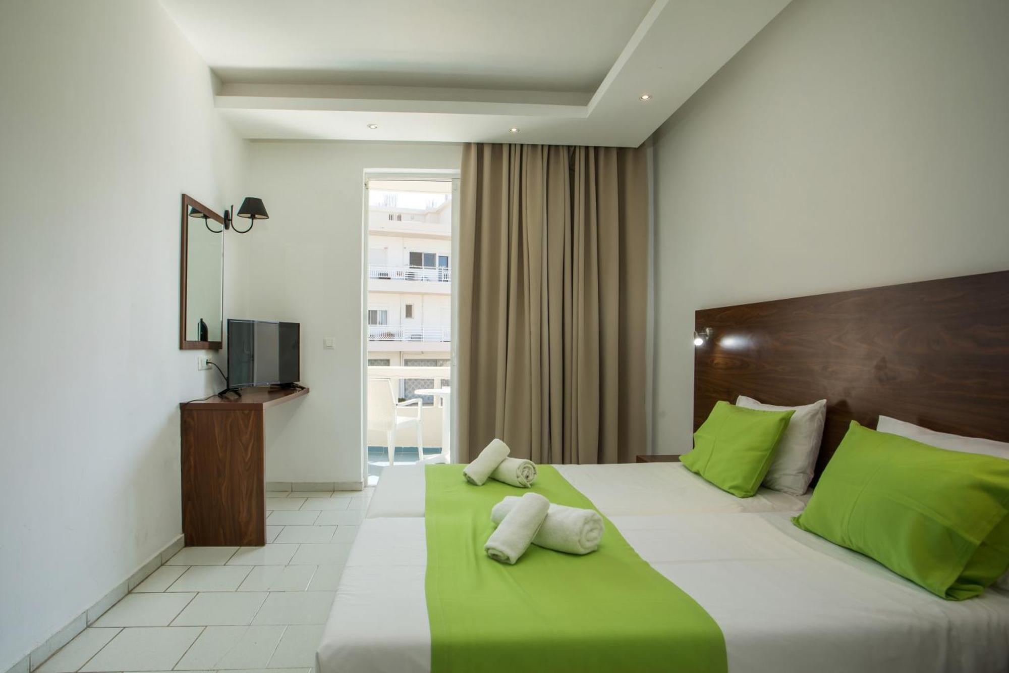 Olympia Sun Hotel فاليراكي المظهر الخارجي الصورة